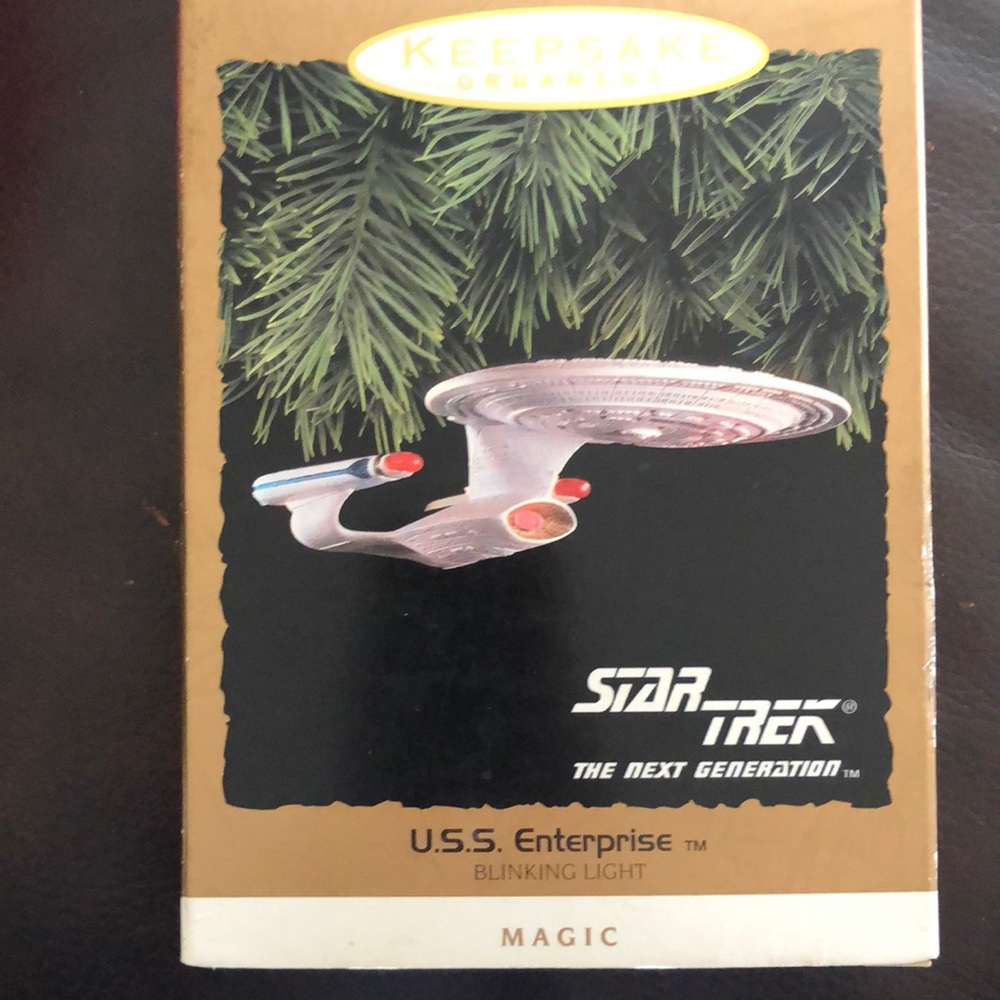 Vintage StarTrek the Next Generation Christmas ornament 1993